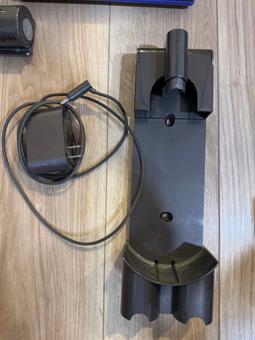 ダイソン duson v8 absolute 掃除機 SV10 ABL2