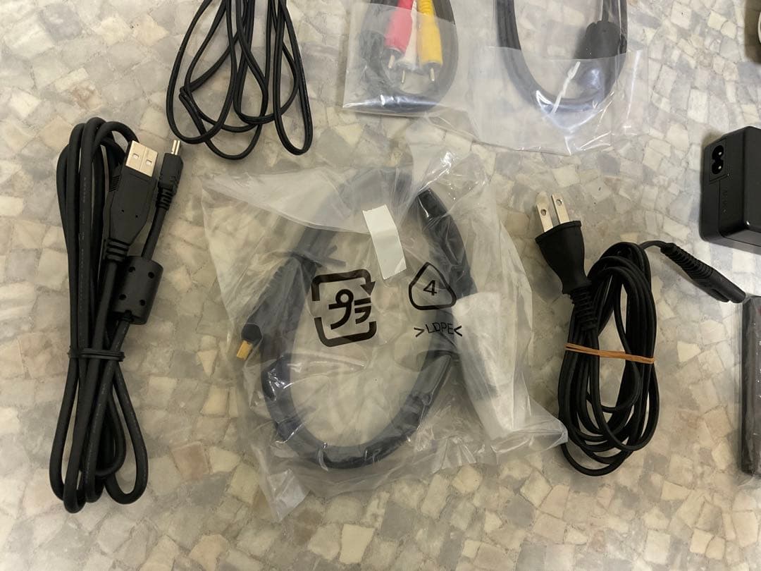 極美品 パナソニック HDC-TM300 動作確認済 付属品完備 袋付き