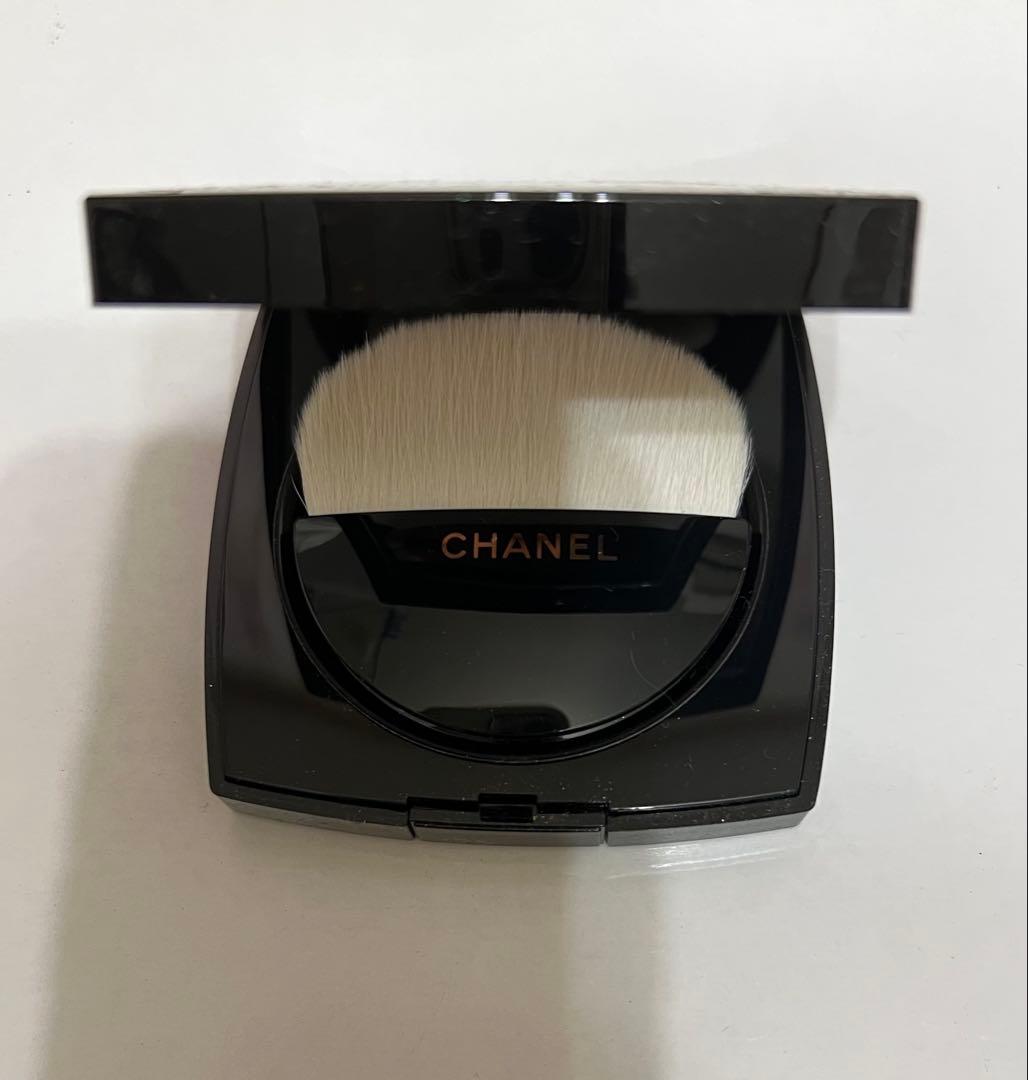 【未使用に近い】シャネル　ルリオンドゥシャネル　フェイスパウダー　限定品