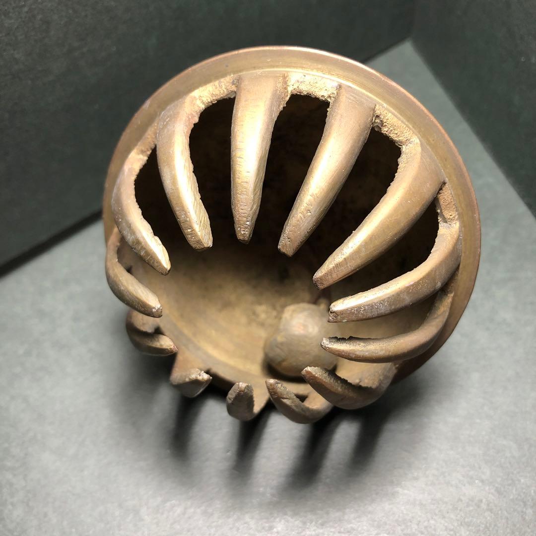 貴重古物　ネパール　真鍮手彫り花模様の金属製球体　呼び鈴　大音量