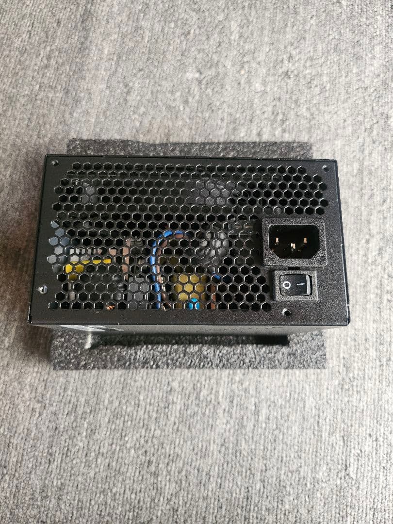 電源ユニット SST-ST75F-PT
