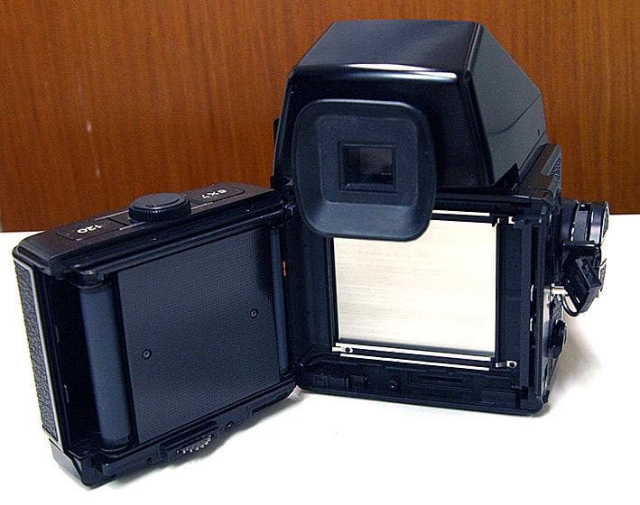 ゼンザブロニカ ZENZA BRONICA GS-1 6x7cm 美品 ケース付