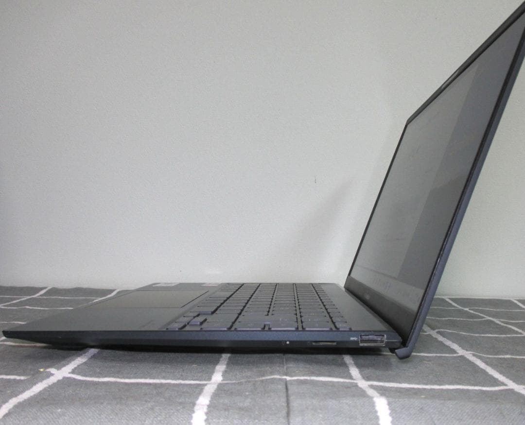 ASUS ZenBook Ryzen7、MS Office、Windows11