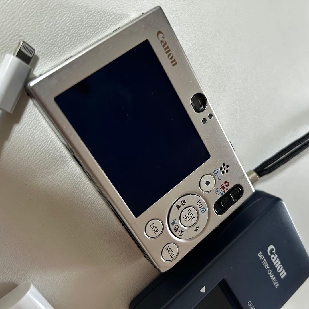Canon IXY 7.1メガピクセル デジタルカメラ