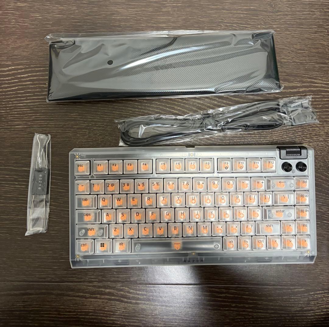 キーボード Razer BlackWidow V4 PhantomWhiteEdition