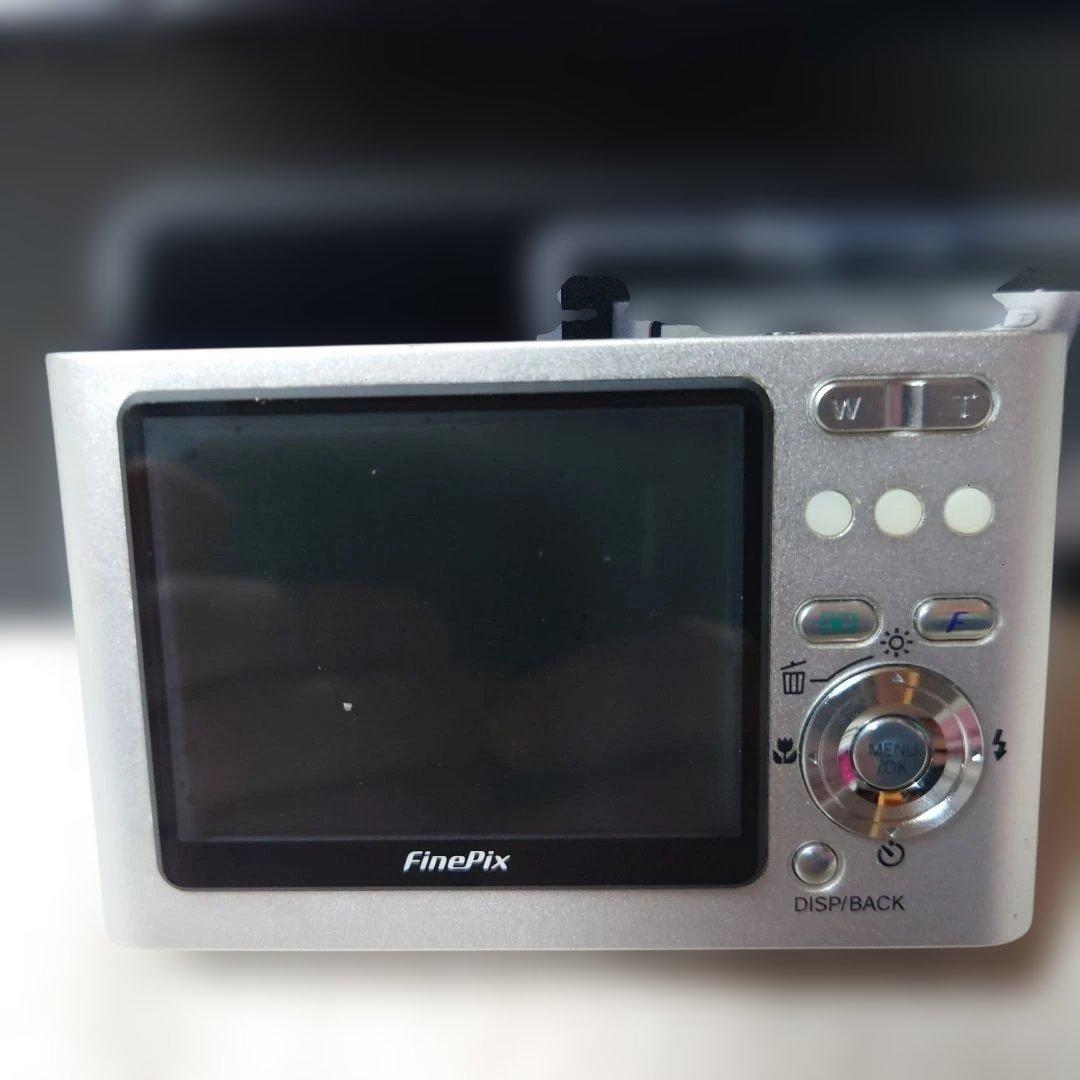 FUJIFILM FinePix Z1 コンパクトデジタルカメラ①