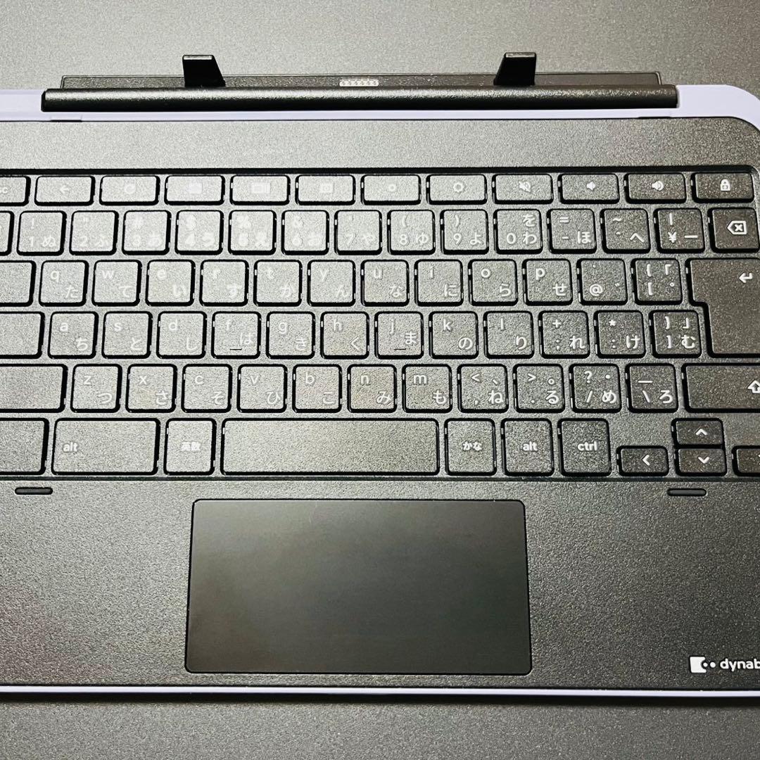 Dynabook Chromebook C70 商品型番A6KCMYM4415W