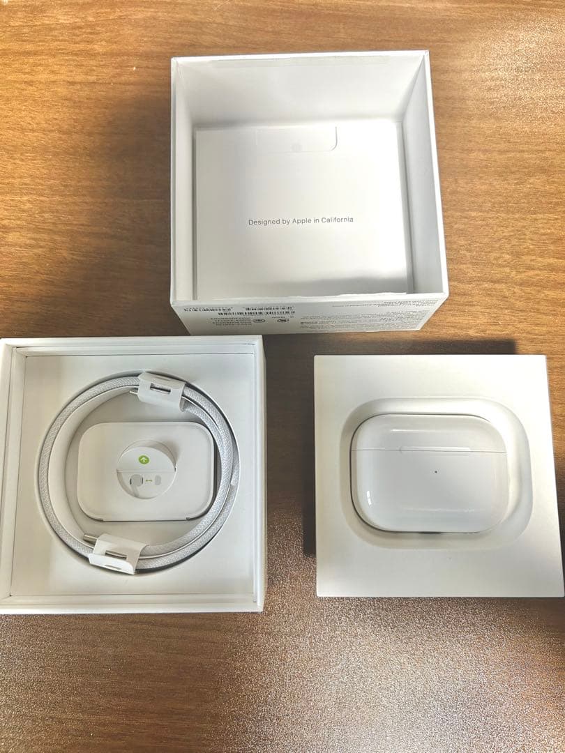 ジ*チ様 AirPodsPro2 第2世代　USB type-C 完全付属