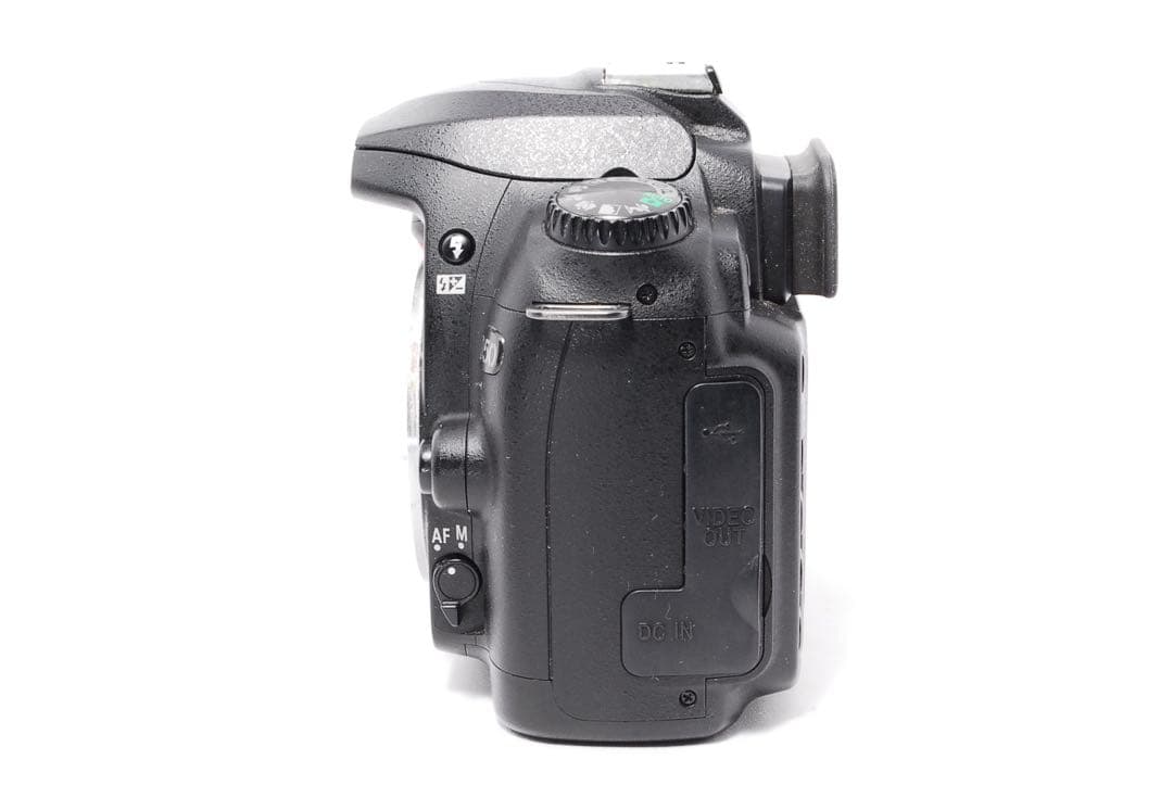 ◆ショット数少なめ◆Nikon D50◆一眼レフカメラ◆カメラバッグ＆ポーチ付き