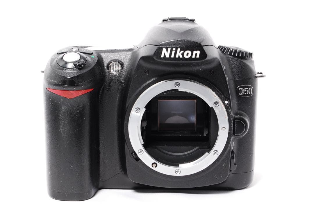 ◆ショット数少なめ◆Nikon D50◆一眼レフカメラ◆カメラバッグ＆ポーチ付き