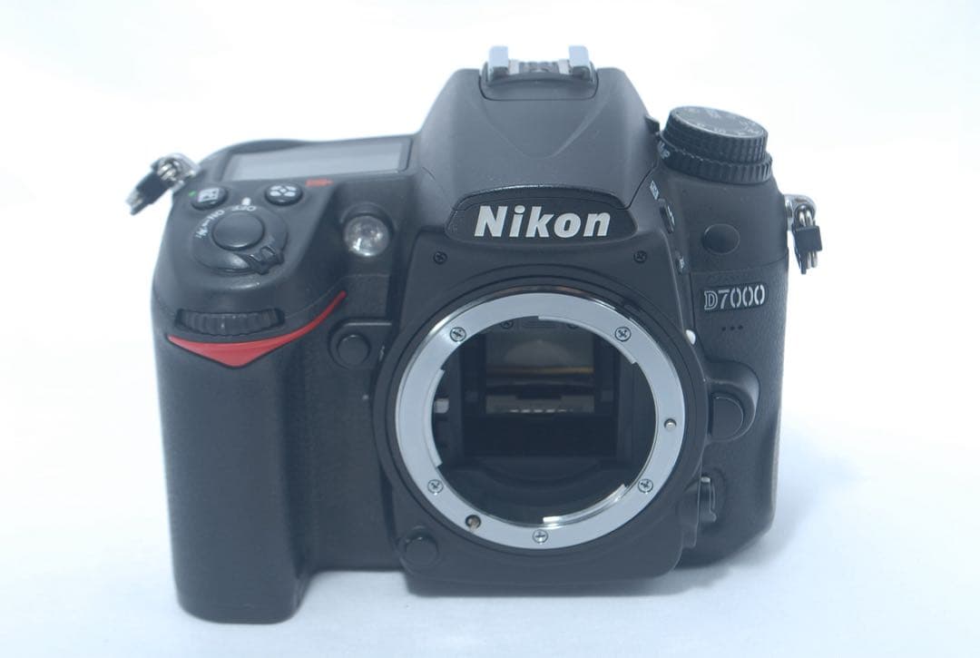 Nikon D7000♥️一眼レフカメラ 望遠レンズ付き♥️レンズ2本 SDカード