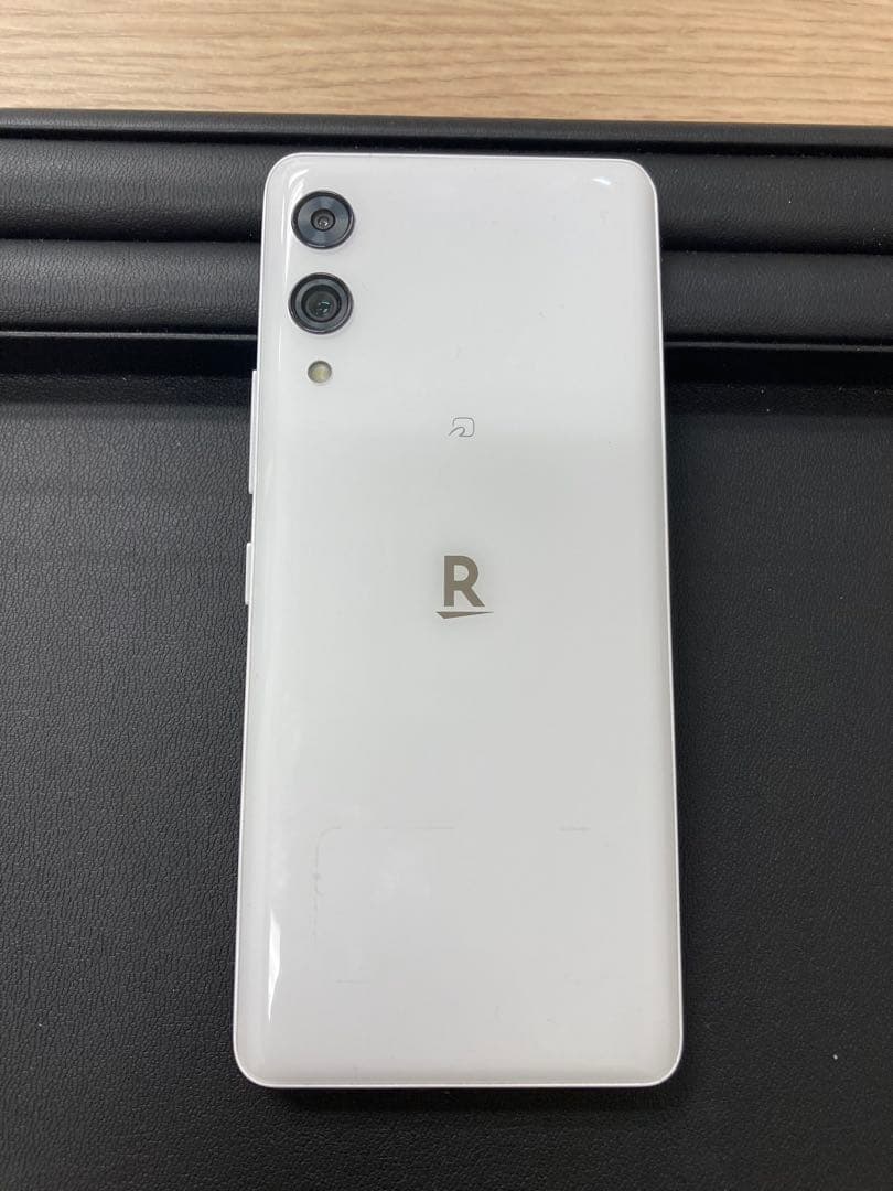 Rakuten Hand 5G スマートフォン 2台 充電器付き◇