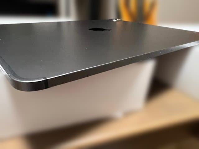 i*k様 iPad Pro 第4世代 12.9インチ 512GB docomo