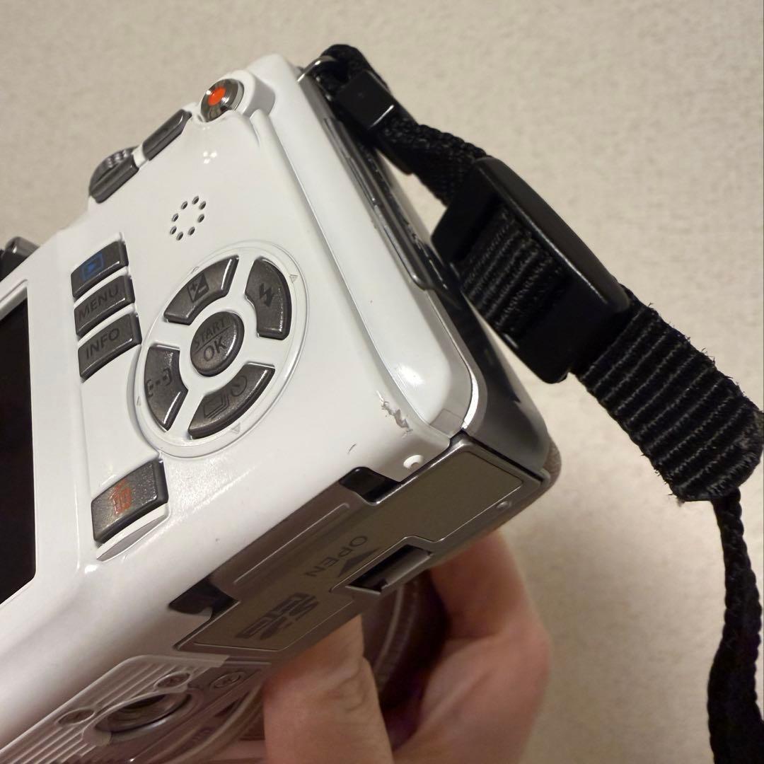 OLYMPUS、PEN E-PL1、ミラーレス一眼