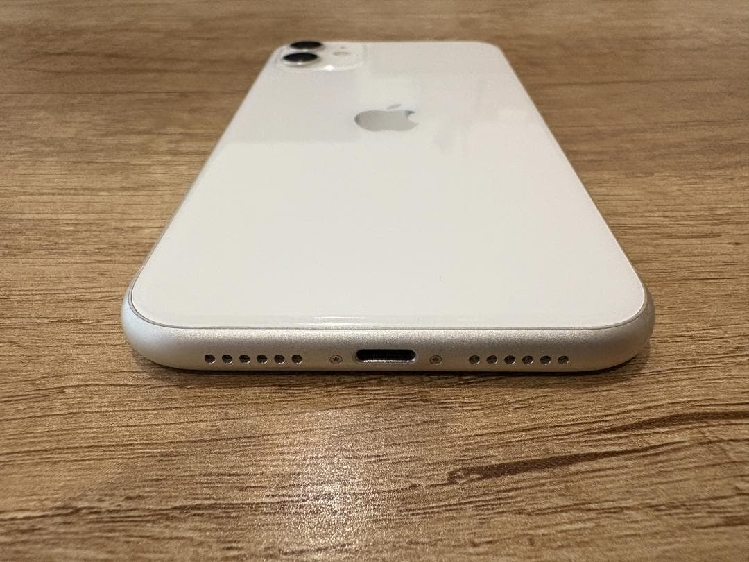 iPhone11 ホワイト 128GB SIMフリー 本体