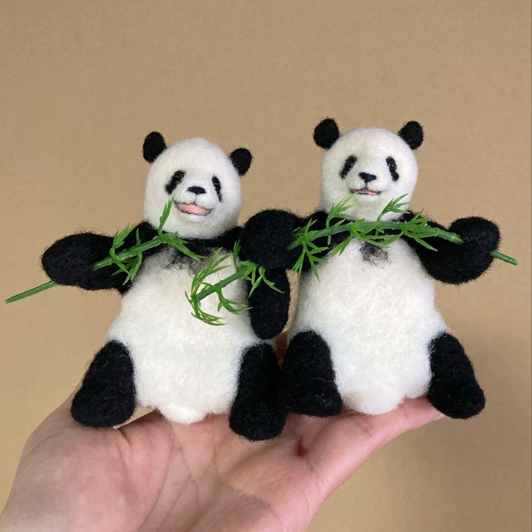 ロ*チ様 羊毛フェルト　パンダ　双子　シャオレイ　ぬいぐるみ 置物 オブジェ ミ