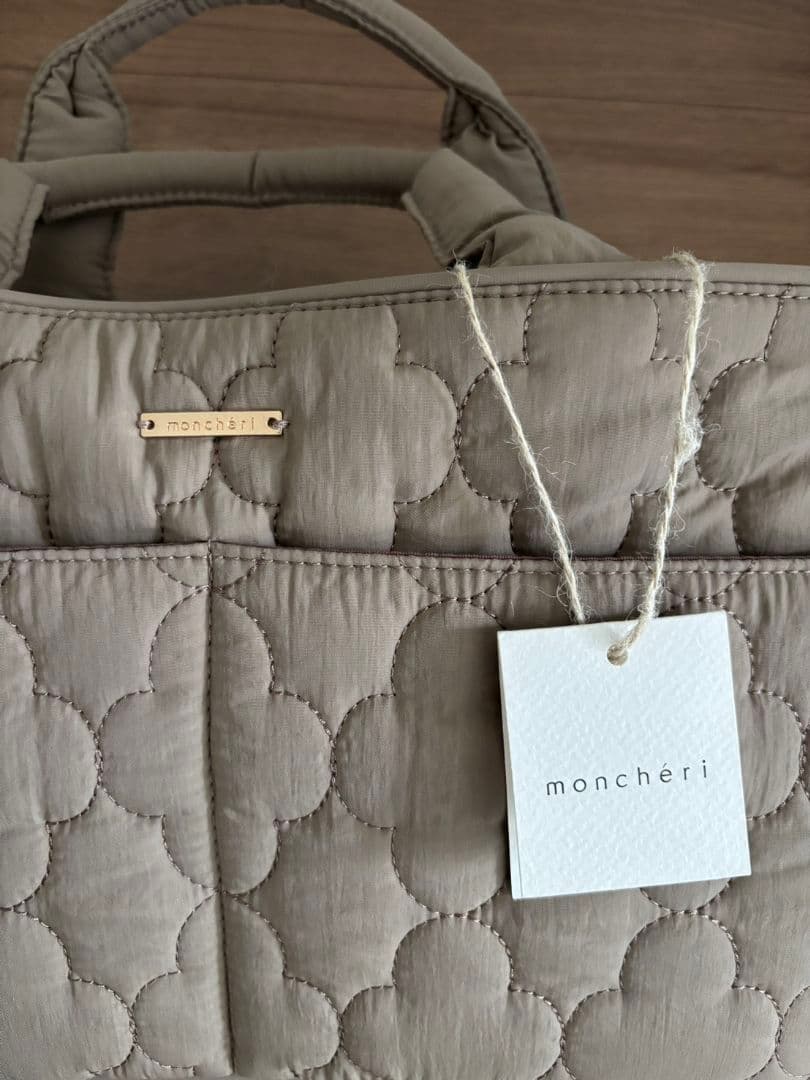 moncheriフラワーキルティングバッグ