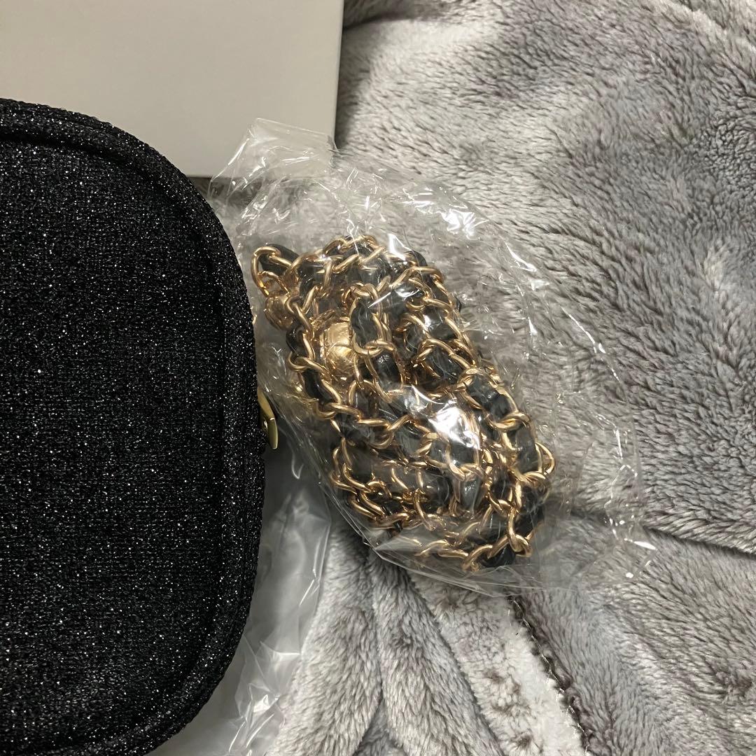 未使用 CHANEL シャネル ショルダーポーチ バッグ ポーチ チェーン付き