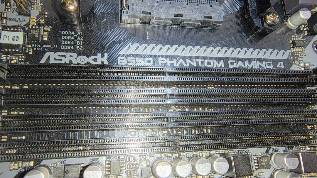 ASRock AM4マザーボード B550 Phantom Gaming4