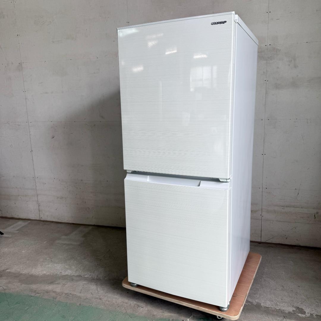 SHARP 冷蔵庫 小型 一人暮らし 152L 2021年製 KR0235