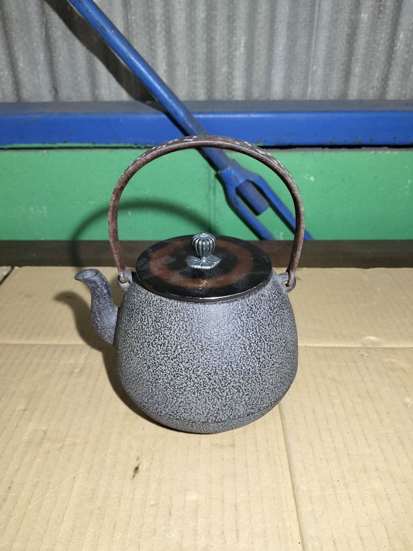 ◆希少！！◆鉄瓶　銘柄あり　龍文堂　南部鉄器　レトロ　アンティーク