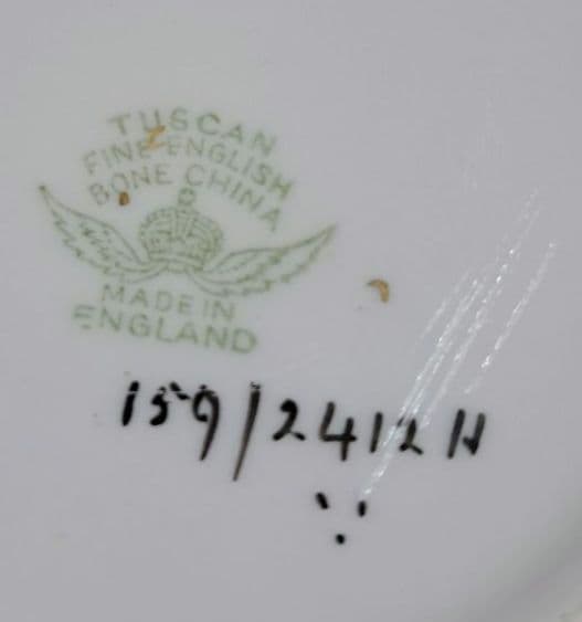 1947年　イギリス　タスカン　 　　花モチーフの小物入れ