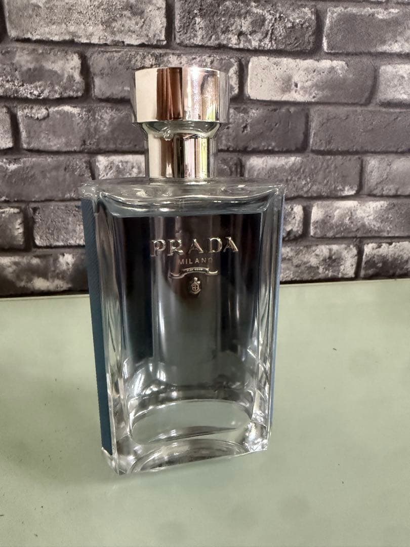 プラダ　香水　オム　ロー　オーデトワレ150ml