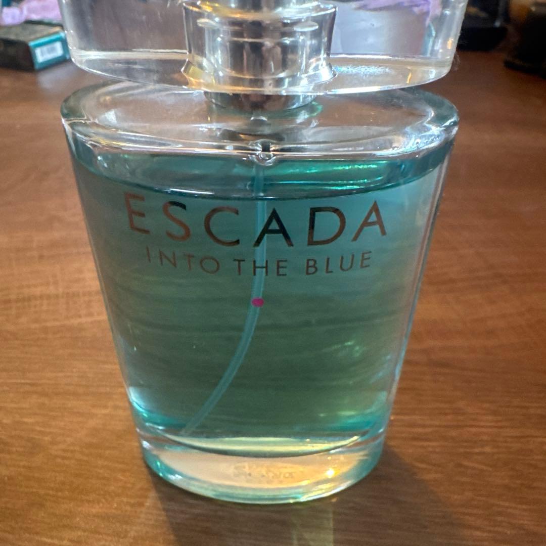 ESCADA INTO THE BLUE 香水