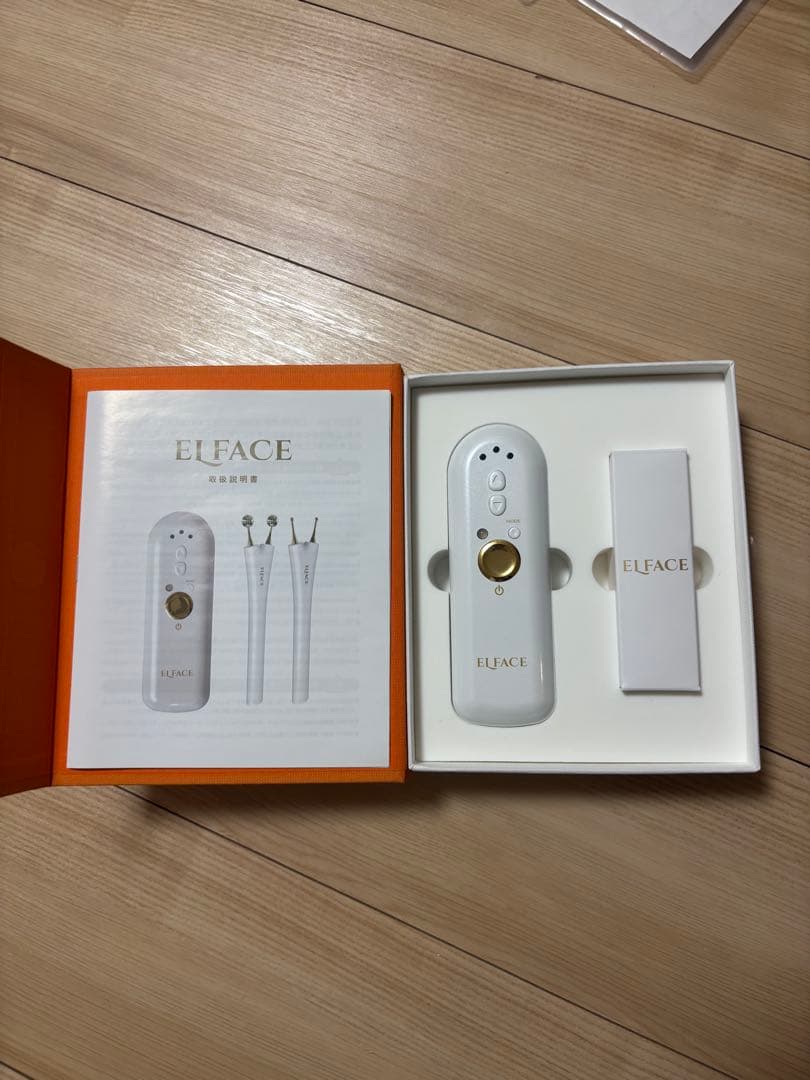 【美品】ELFACE 美顔器 ホワイト・ゴールド
