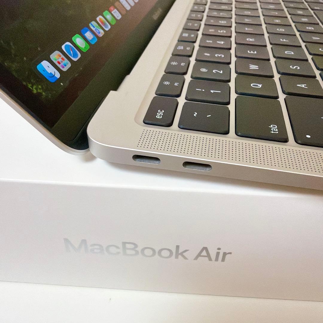 【美品】 MacBook Air 2020 クアッドコア メモリ16GB