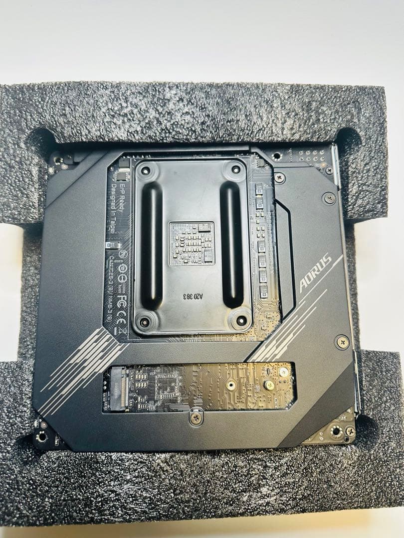 マザーボード GIGABYTE B550I AORUS PRO AX Mini-ITX