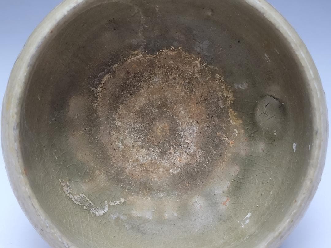 青磁 陰刻纏枝蓮瓣紋 茶杯 宋元時代 幅約9.4cm