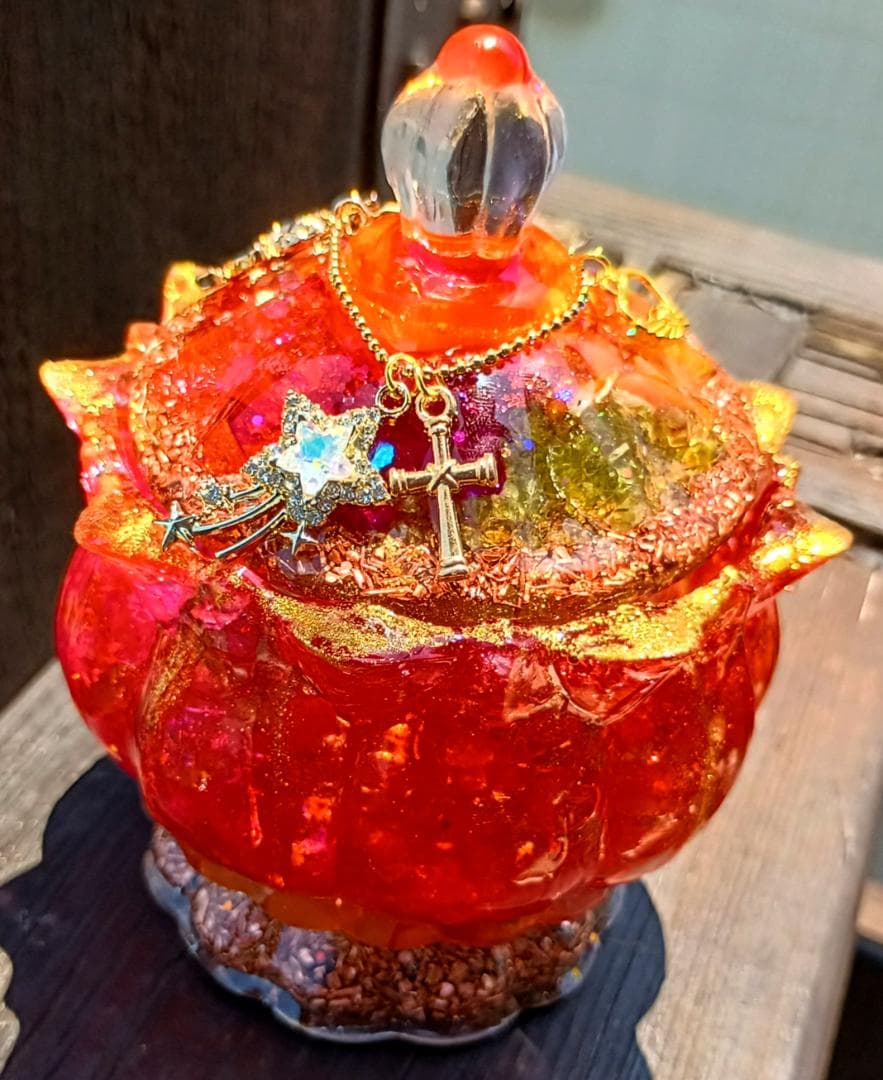 第1CHAKRA✧壺型のオルゴナイト