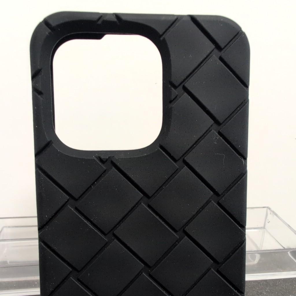 ボッテガヴェネタ　iPhone16 PRO　黒　ブラック　シリコン　ソフトケース