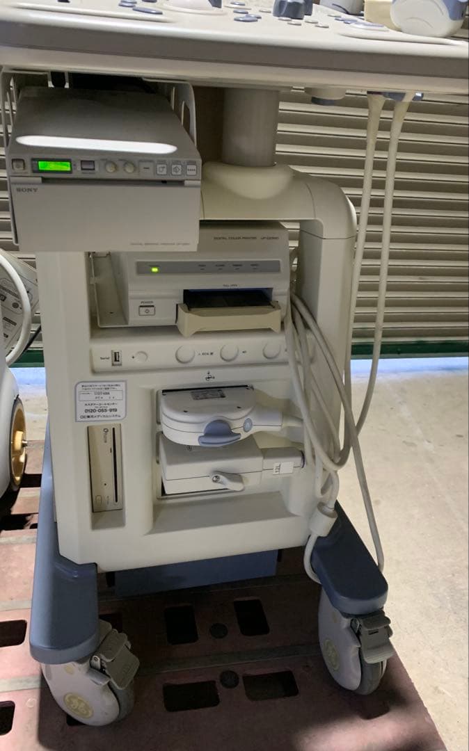 中古 GE Logiq P5 GEヘルスケア / 詳細不明/直接引き取り大歓迎