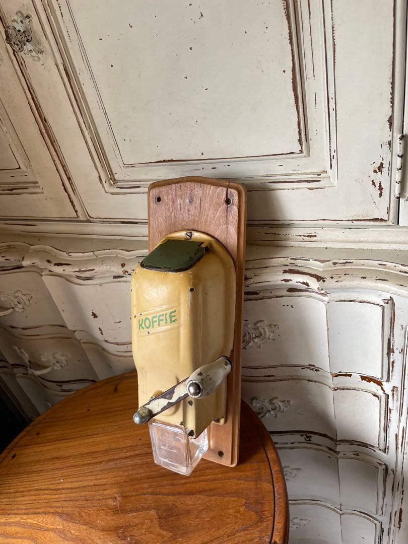 フランス　アンティーク　壁掛け　コーヒーミル　グラインダー　メタル　オランダ