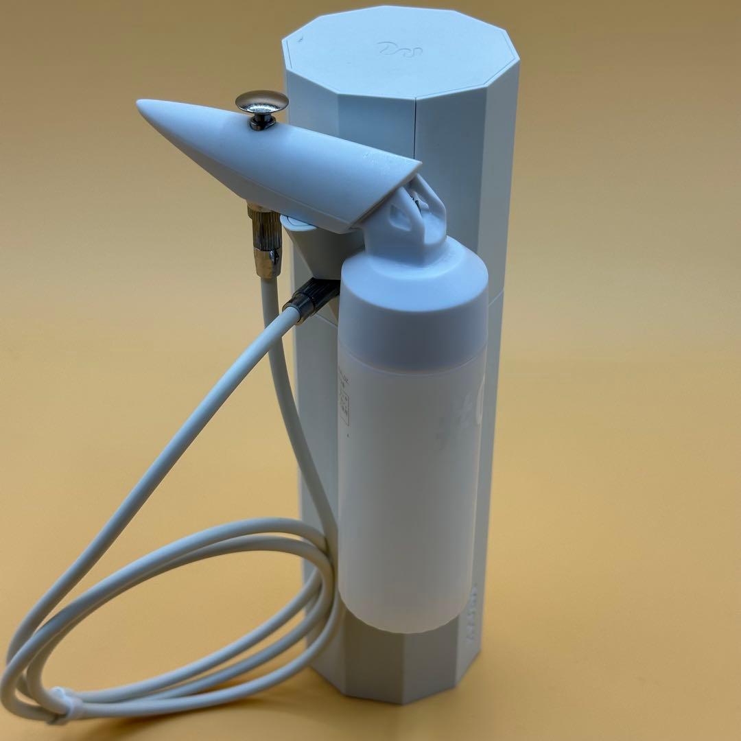 MEGLY 炭酸ミスト化粧品