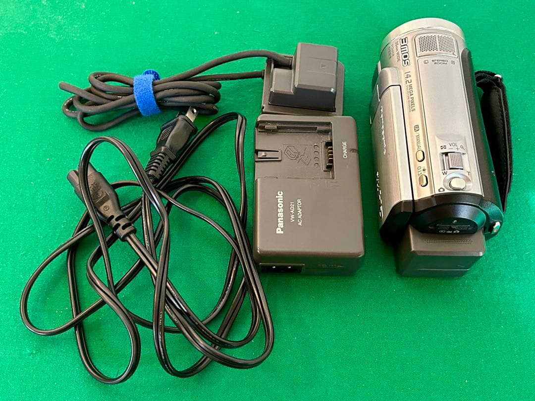 パナソニック純正品 HDC-TM650 デジタルハイビジョンビデオカメラ