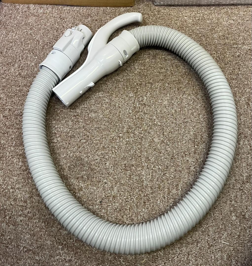 Panasonic 紙パック式掃除機 MC-PJL23A-C 2024年製