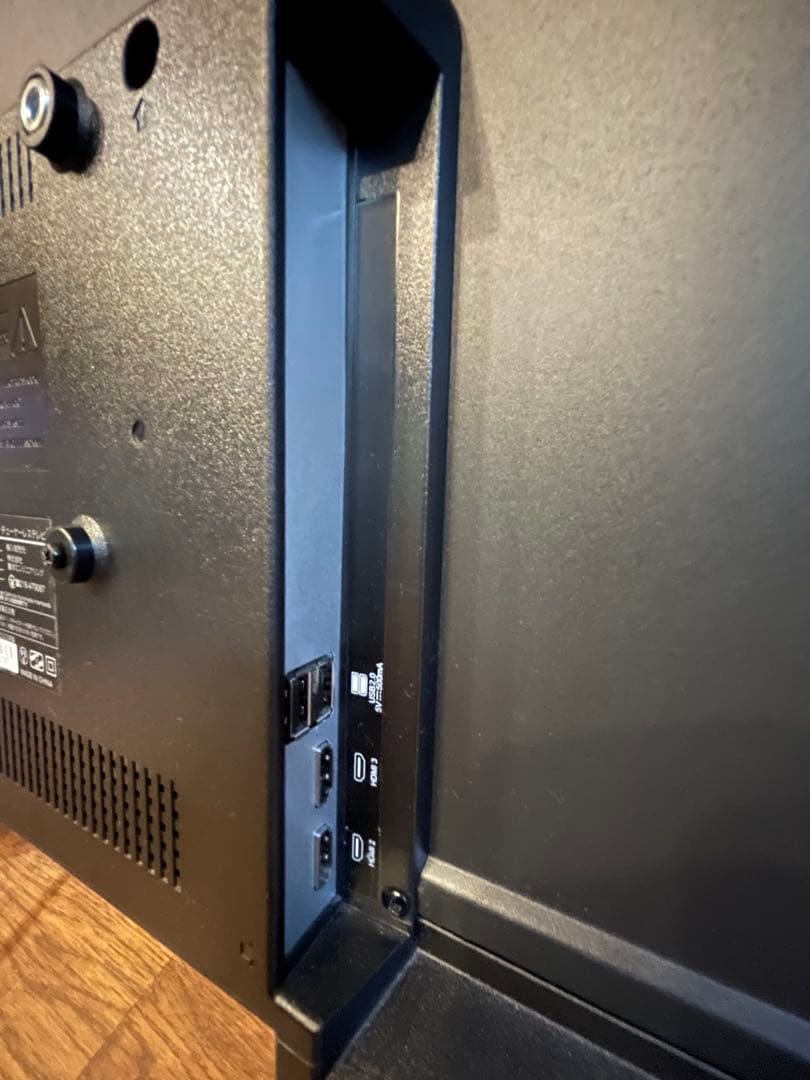 美品　チューナーレステレビ　RCA32D1