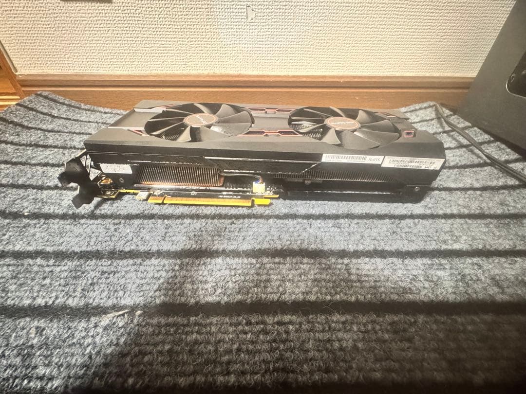 RADEON RX VEGA 56 (UEFI) グラフィックスボード