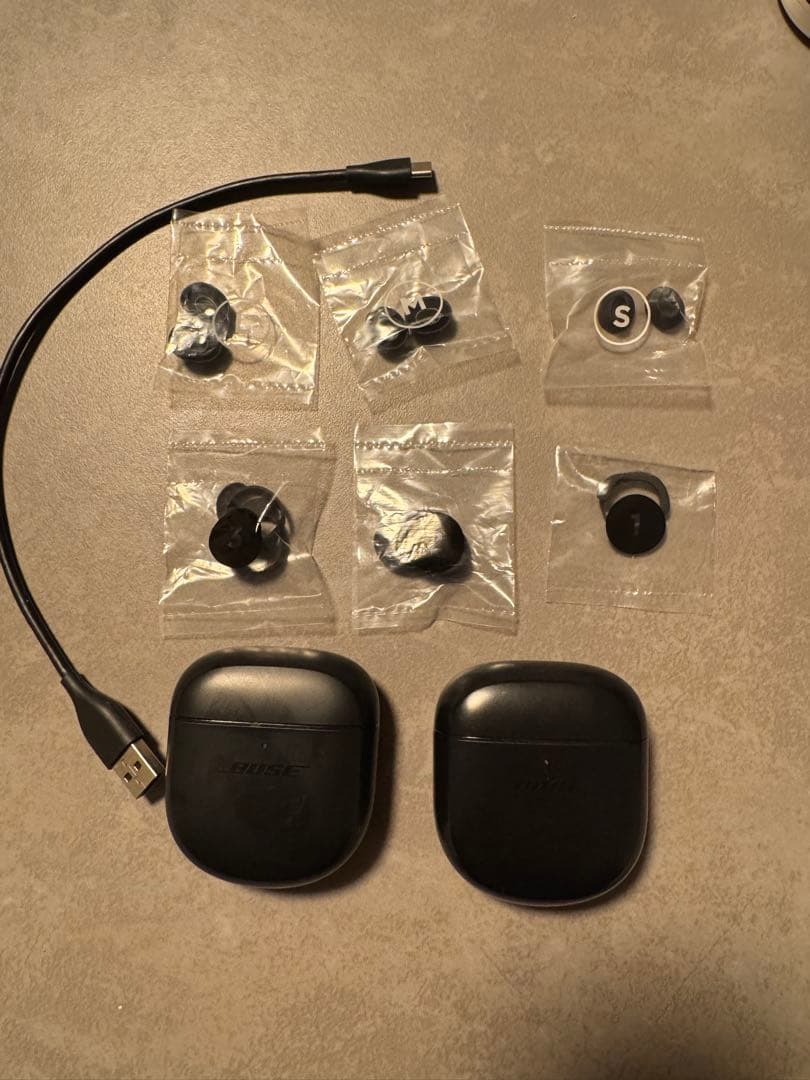 Bose QuietComfort Earbuds II 第二世代充電器二つ付き