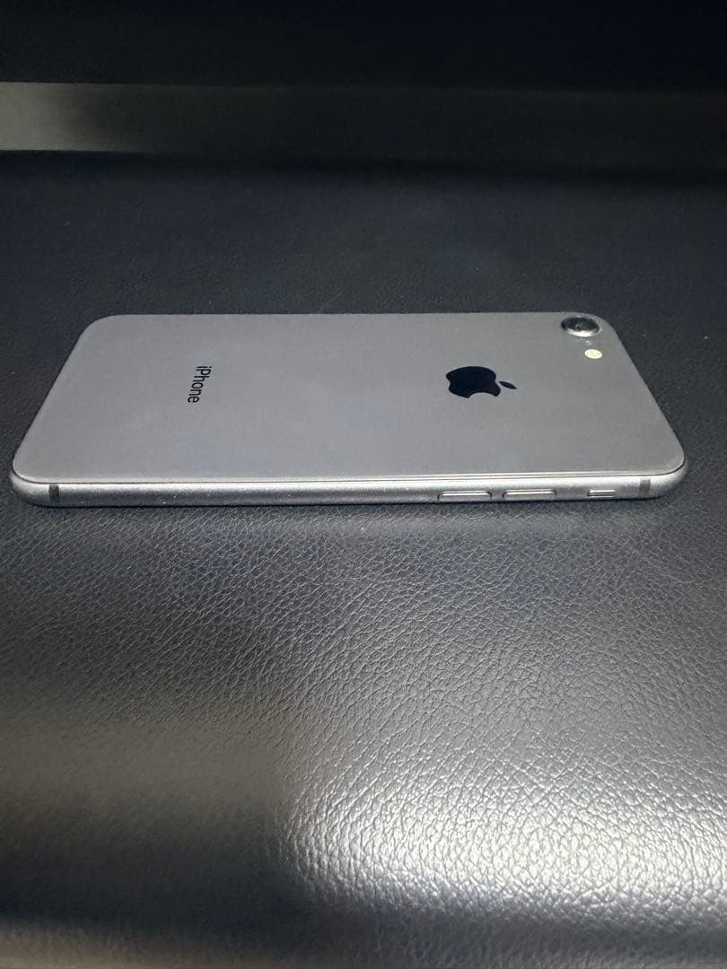 Apple iPhone8 ブラック