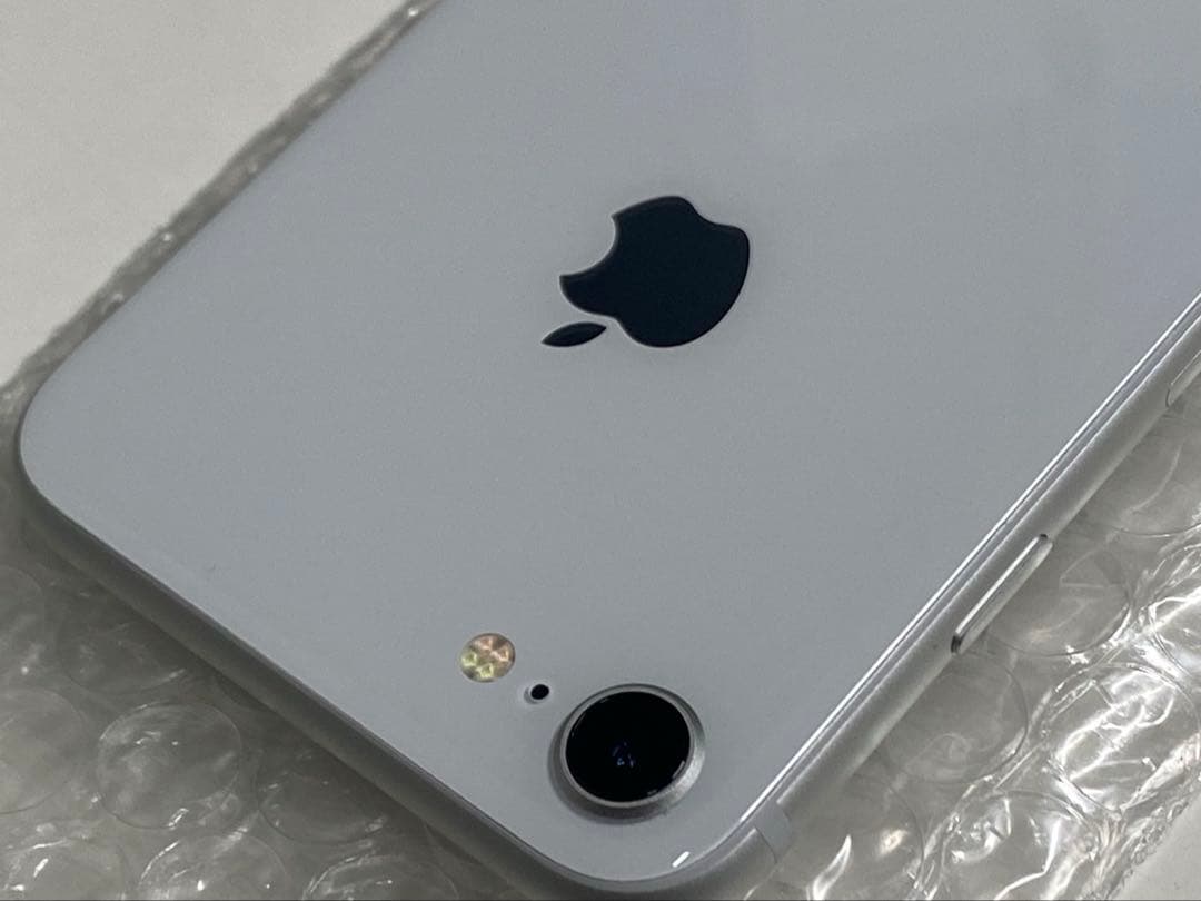 中古♪iPhone 8 64GB シルバー SIMロック解除済み