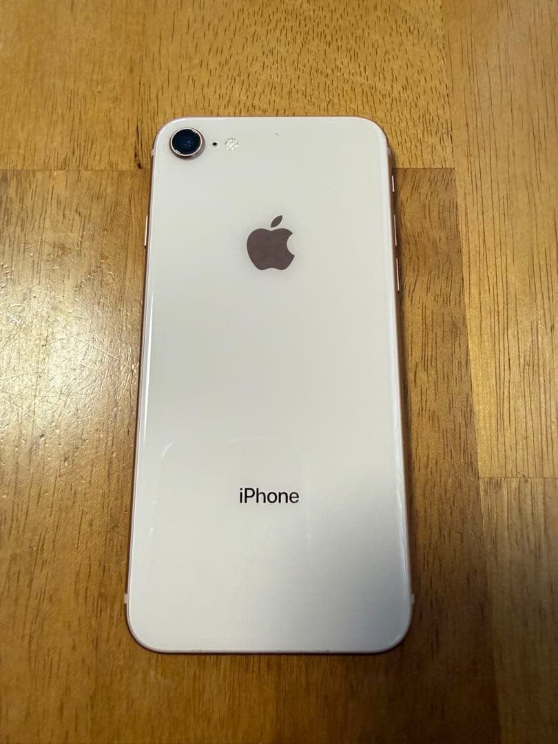 iPhone8、64GB