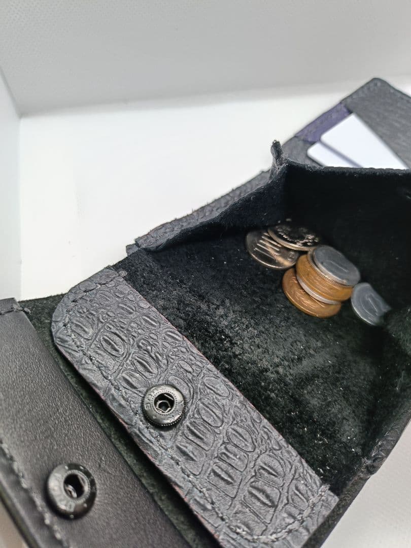 三つ折り財布 ブラック×パープル 新品未使用　ミドルウォレット　本革