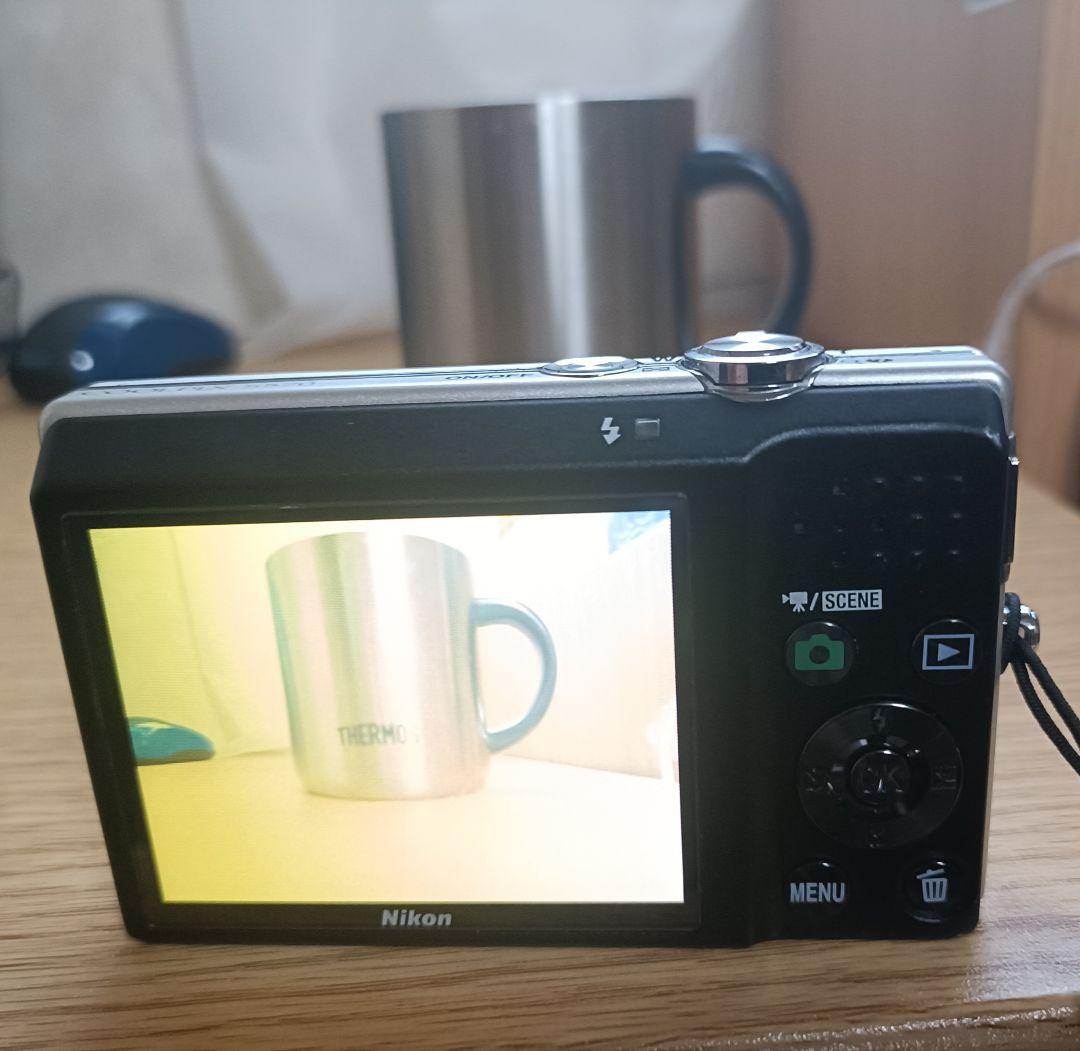 Nikon Coolpix S570 ニコン デジカメ シルバー 基本動作確認