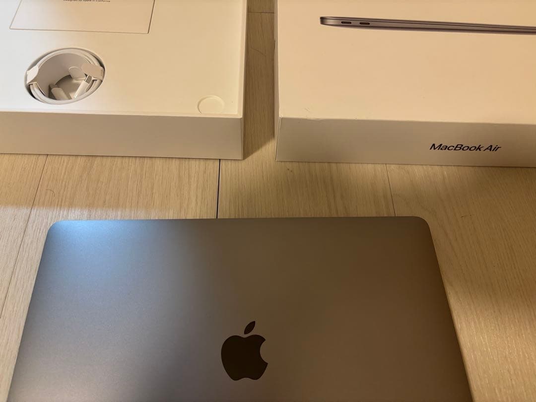 美品Apple MacBook Air スペースグレー