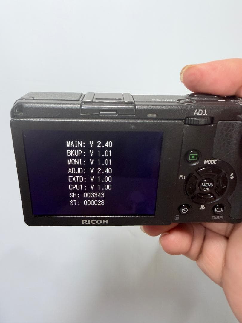 ＜1140＞並品 RICOH GR DIGITAL II 液晶影/小カビ