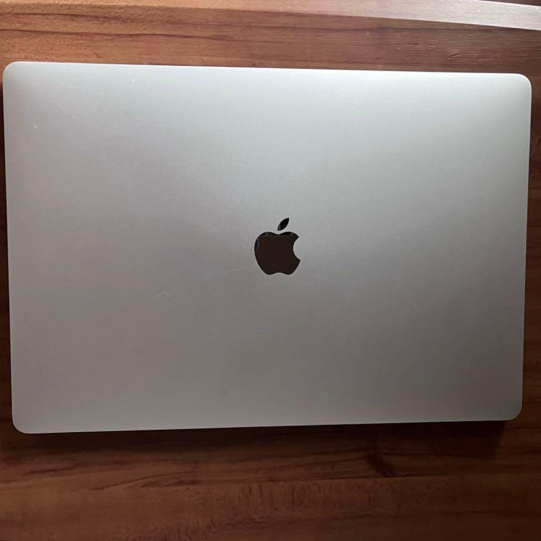 MacBookPro 15インチ 2019Corei716GB SSD256GB